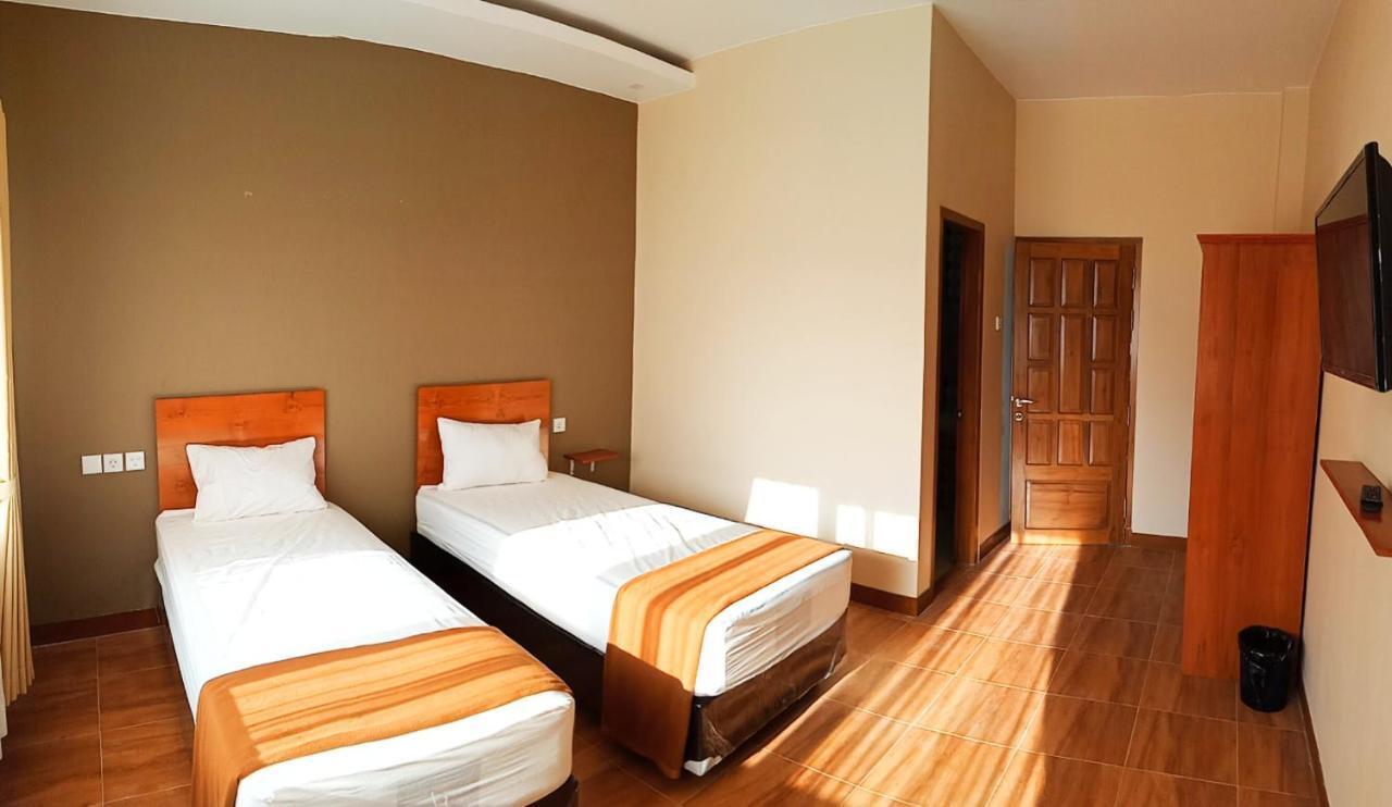 Bluefire Homestay Syariah بانيووانجى المظهر الخارجي الصورة